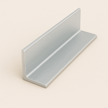 Уголок алюминиевый прессованный равнополочный 80х9х9 мм 1925 ГОСТ 13737-90 в наличии в Ярославле